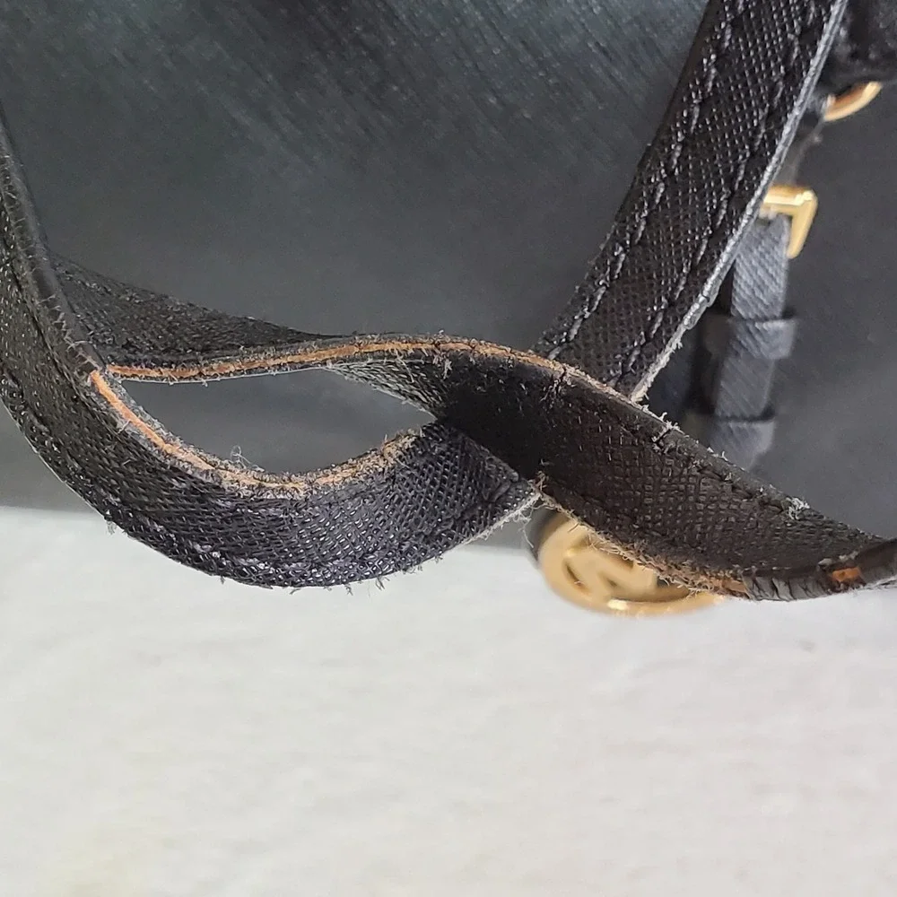 Michael Kors Jet Set‎ Black Saffiano Leather Tote Shoulder Bag Classic Career